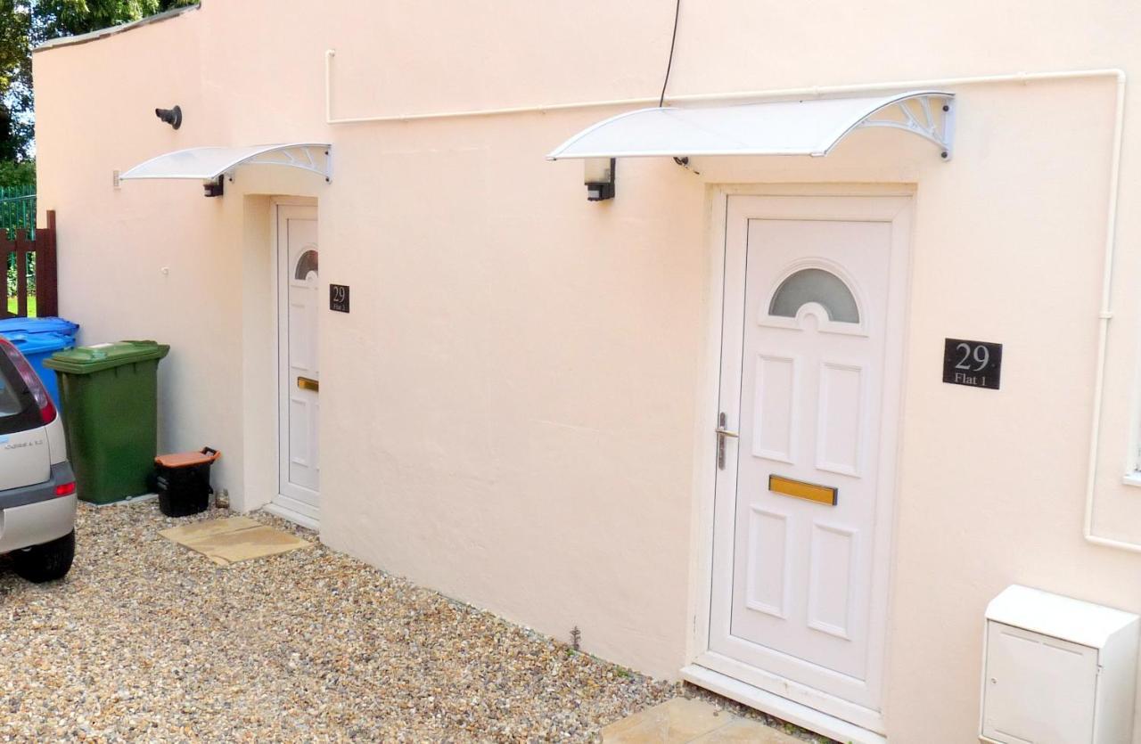Bassett Flat With 2 Bedrooms And Superfast Wi-Fi Sittingbourne Exteriér fotografie