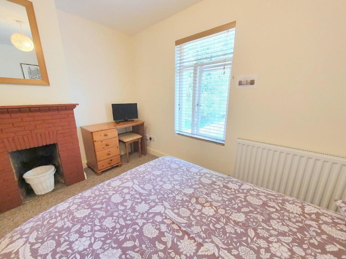Bassett Flat With 2 Bedrooms And Superfast Wi-Fi Sittingbourne Exteriér fotografie