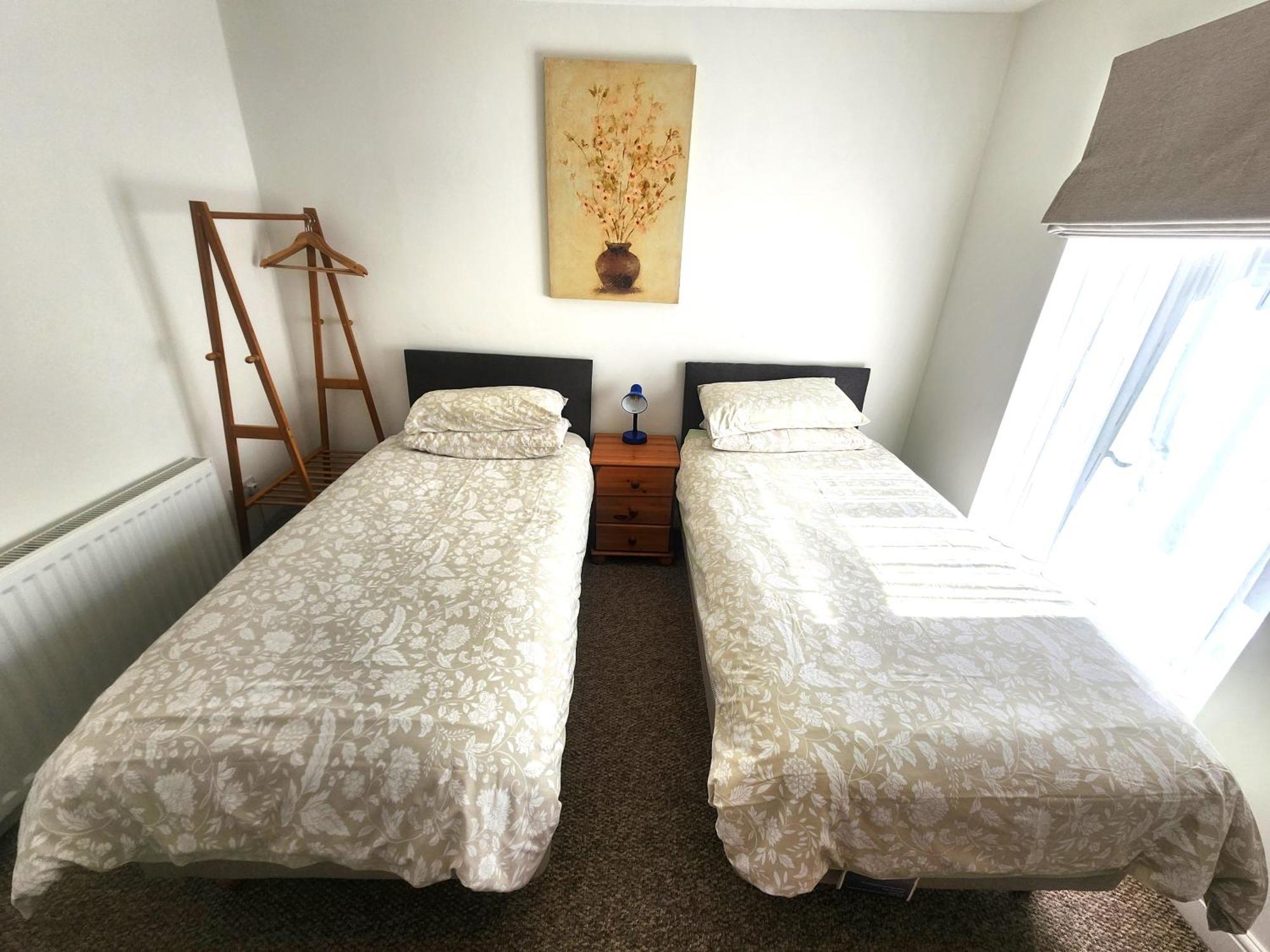 Bassett Flat With 2 Bedrooms And Superfast Wi-Fi Sittingbourne Exteriér fotografie